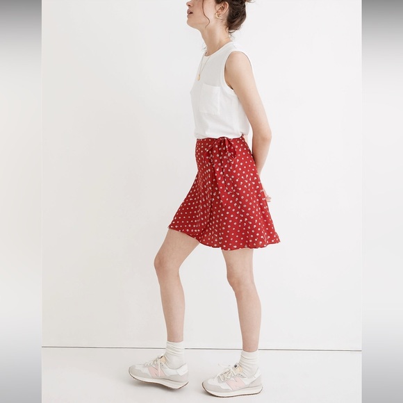 NWOT Madewell Wrap Mini Skirt in Bandana Flower XS Red White Floral - Picture 2 of 4